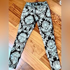 VENUS - Foil Damask Jeans